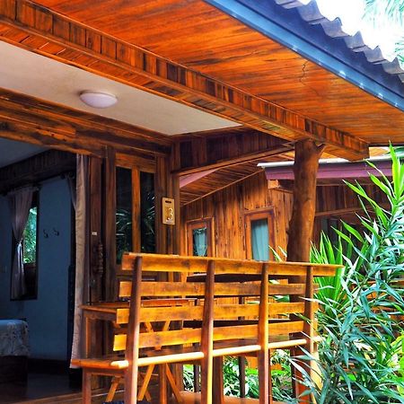 Baansuan Resort Don Sak Exterior photo
