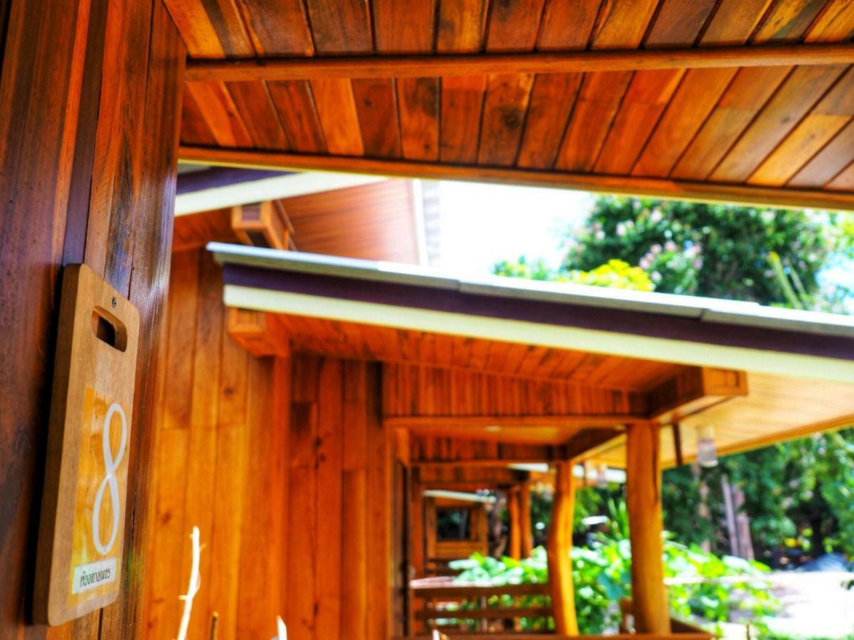 Baansuan Resort Don Sak Exterior photo